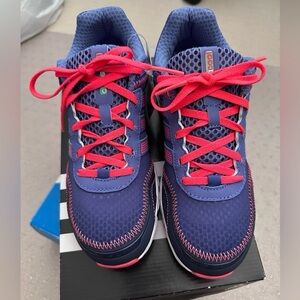new in box women size 6 adidas runners purple